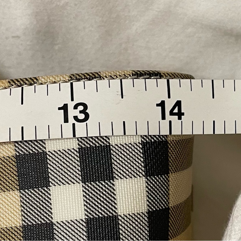 Burberry Authentic Vintage Tan and Black Checkered Tote Bag - Picture 14 of 16